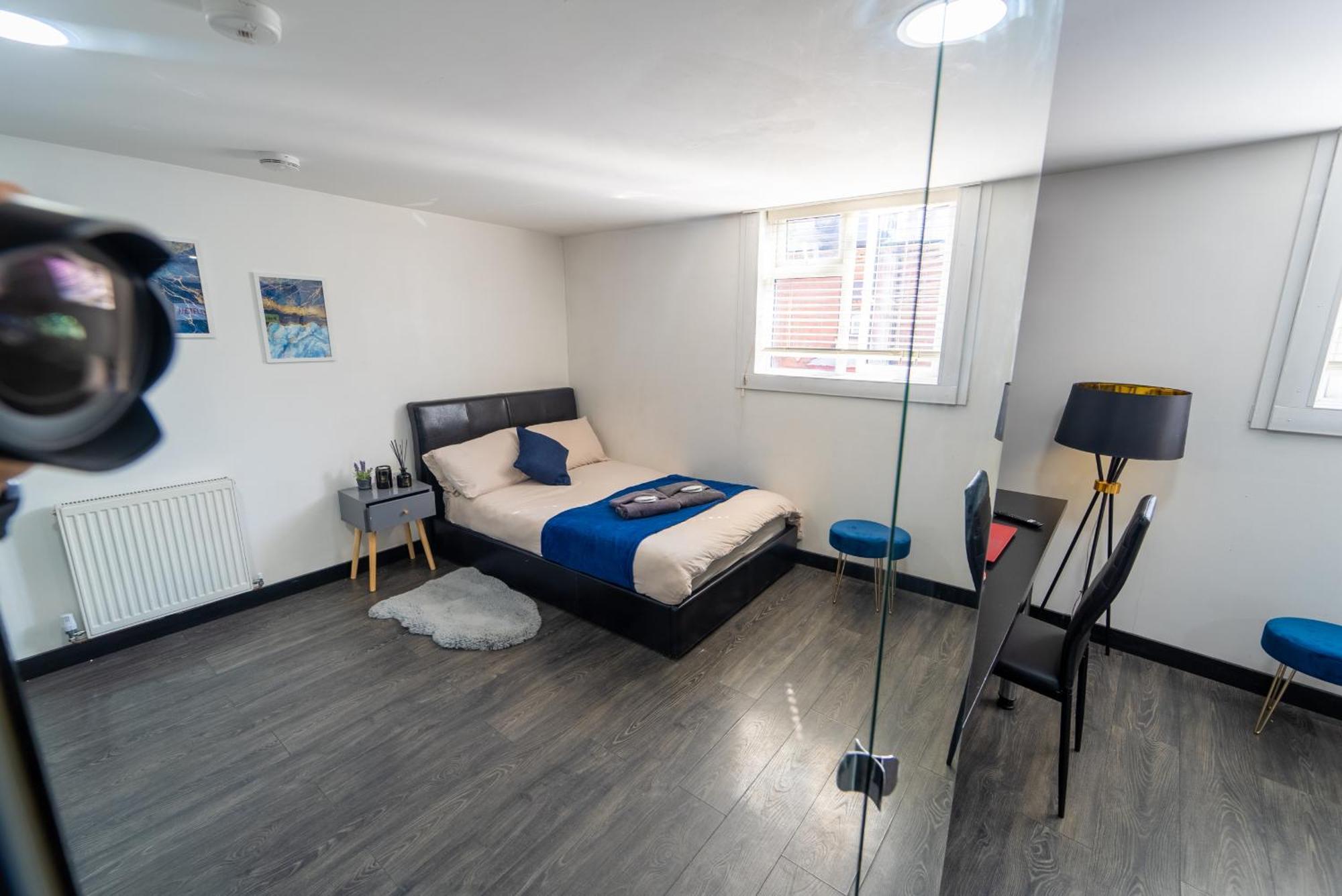 Staysa Equipped Studios Near Qe And Uob In Guesthouse Close To The City! Birmingham Room photo