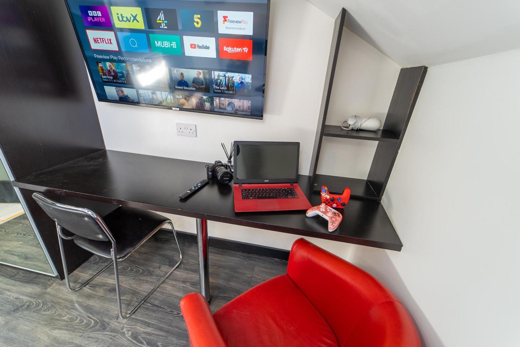 Staysa Equipped Studios Near Qe And Uob In Guesthouse Close To The City! Birmingham Room photo
