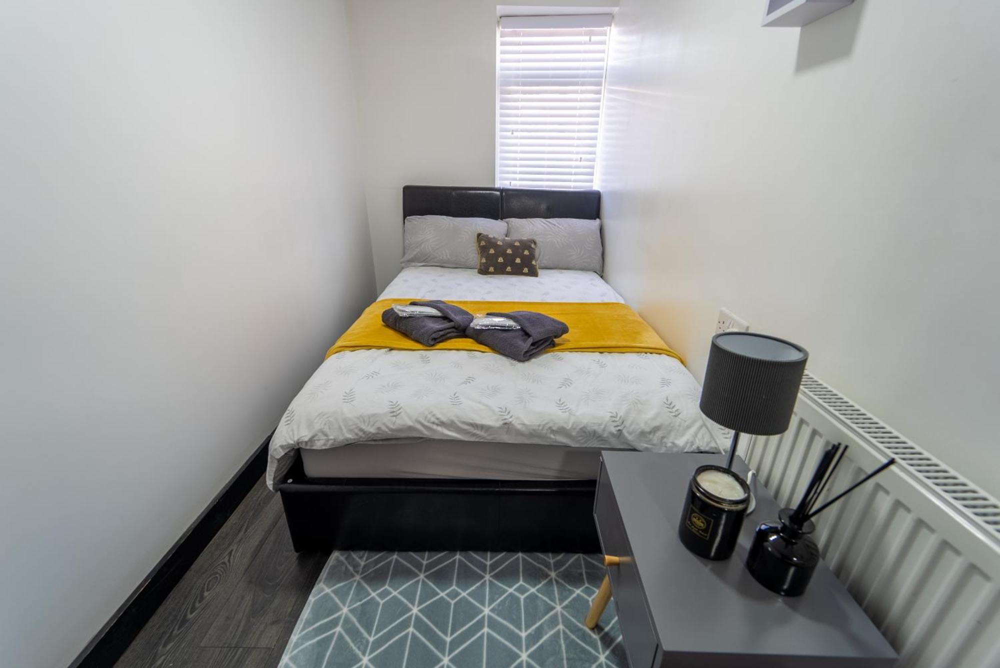 Staysa Equipped Studios Near Qe And Uob In Guesthouse Close To The City! Birmingham Room photo
