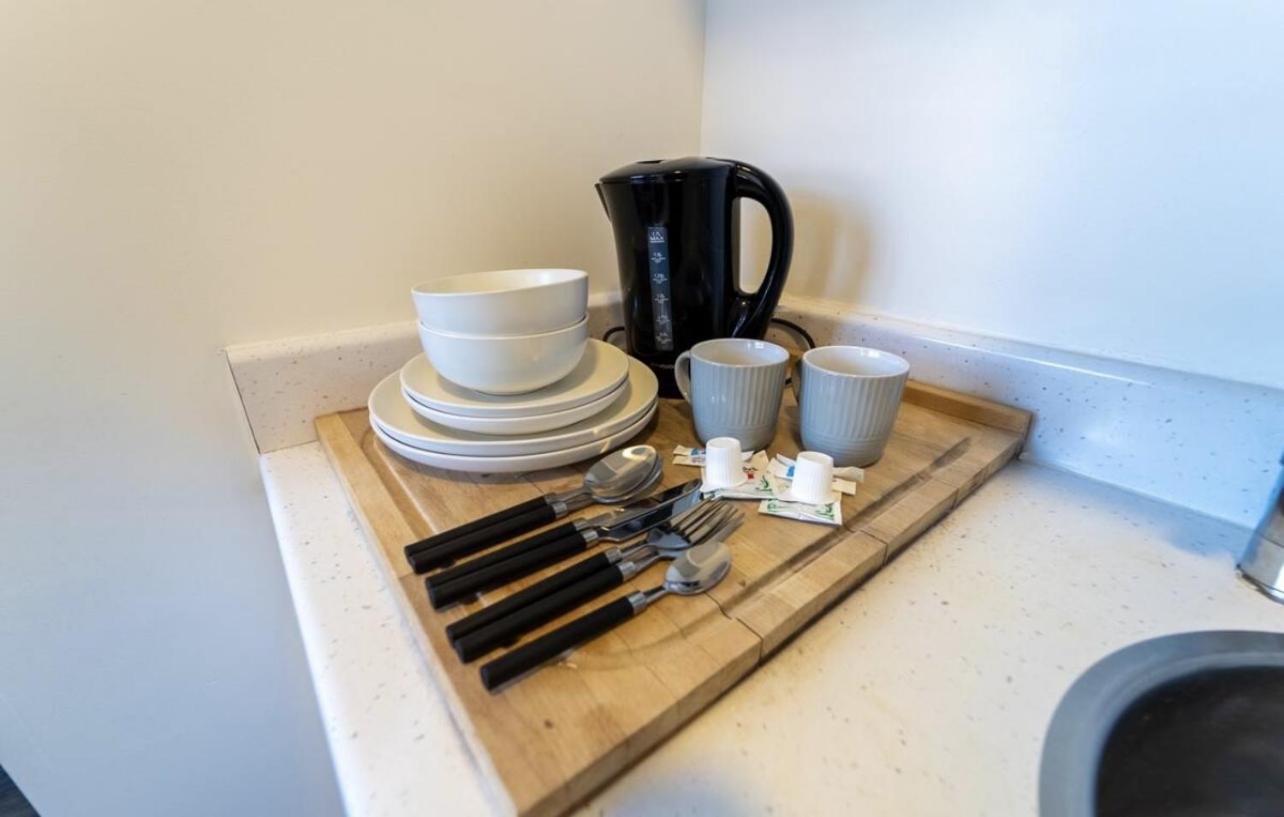 Staysa Equipped Studios Near Qe And Uob In Guesthouse Close To The City! Birmingham Exterior photo